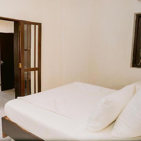 Romantic Garden Hotel Негомбо Экстерьер фото