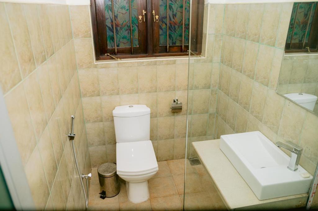 Romantic Garden Hotel Негомбо Экстерьер фото